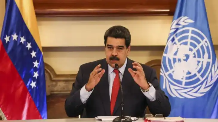Maduro aumentó 300% el salario mínimo