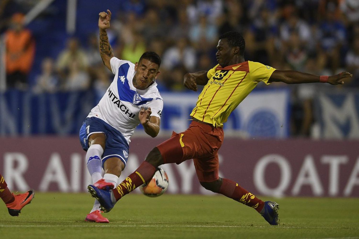 En Quito, Vélez se juega el pasaje a otra ronda