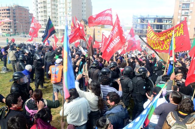 Represión en Neuquén: Convocan a una marcha para este jueves