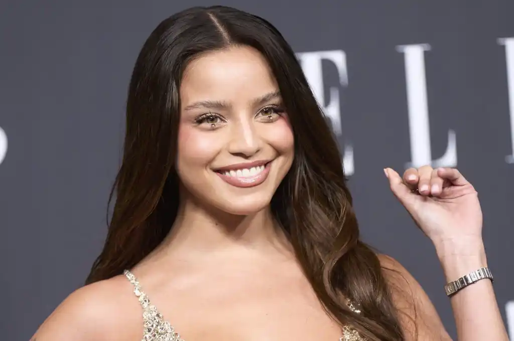 Emilia Mernes impactó en la alfombra roja de los Elle Style Awards de Madrid y se llevó el premio New Gen Artist