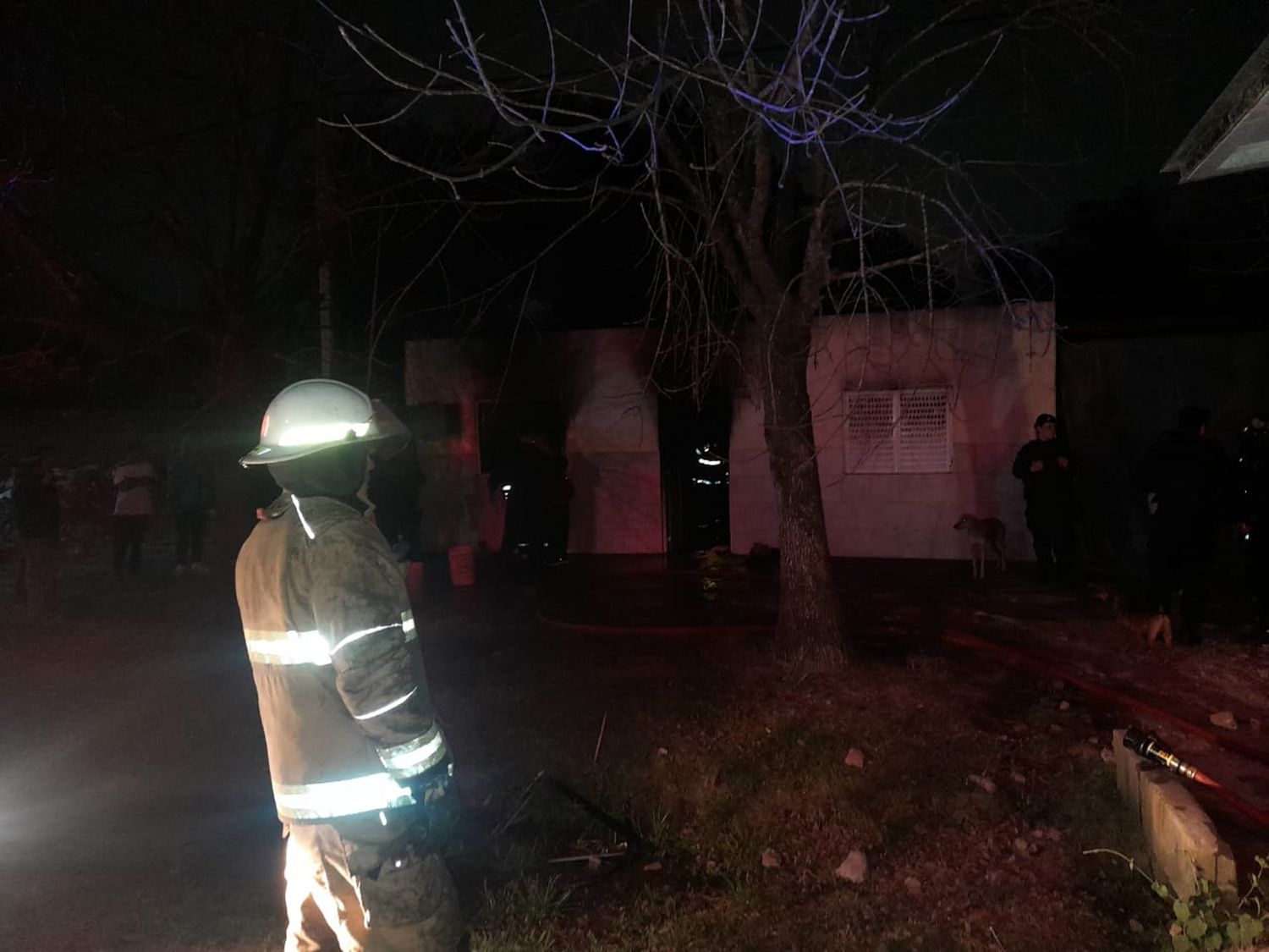 El fuego consumió una casa en Reconquista