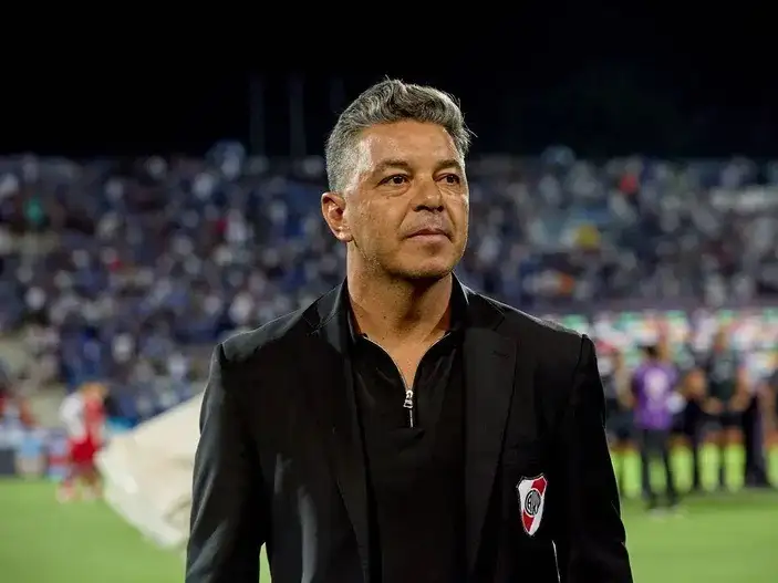 La salida de Franco Mastantuono sigue pesando en la estructura del equipo. Gallardo busca equilibrio entre nombres y esquemas con la presión de llegar lejos en el torneo continental. Foto: Gentileza