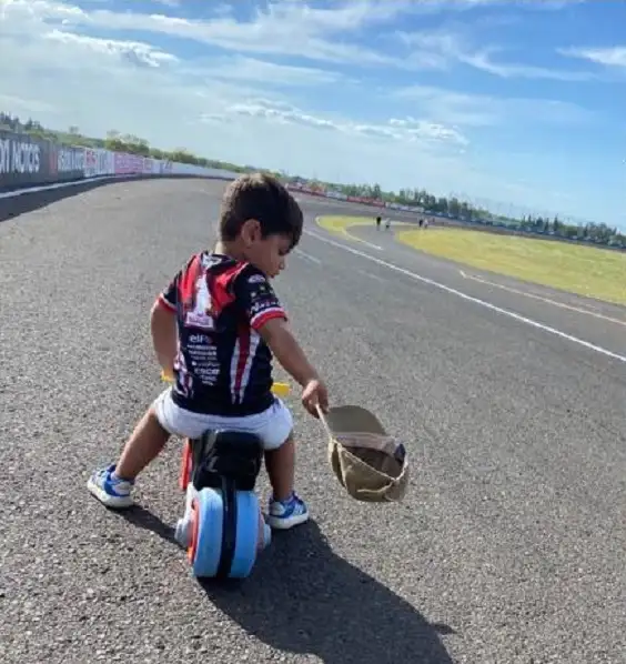 Un niño de Viale recibió un emotivo saludo de Mariano Werner en la previa de su cumpleaños