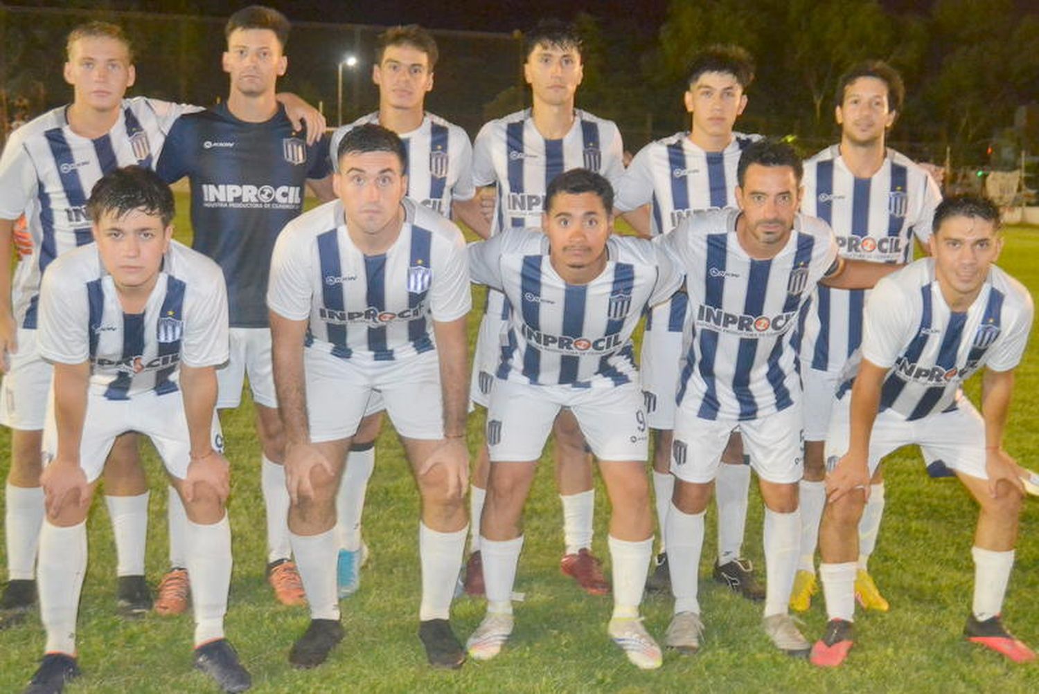 Una de las últimas formaciones que presentó el "Cholo" Denoni en el nocturno de Central. El técnico haría algunas modificaciones para el partido de hoy.