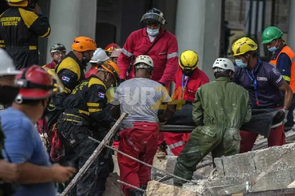 La Habana: ascienden a 25 los muertos por la explosión en el hotel