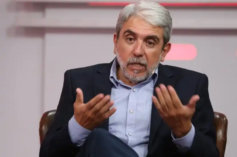 Aníbal Fernández, sobre el avión retenido en Ezeiza: "Aterrizó porque no había nada que dijera lo contrario"