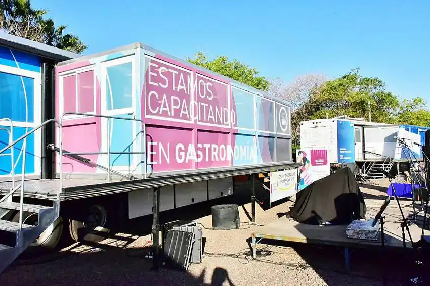 El Gobierno provincial lanzó el
programa Mujeres Emprendedoras