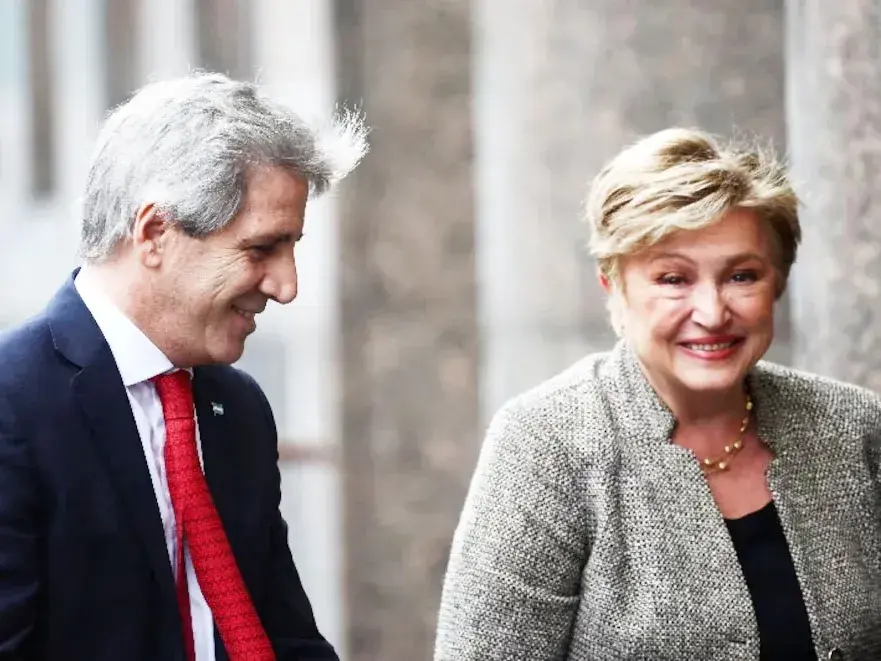 El FMI vuelve a la Argentina: una nueva misión revisará la meta fiscal y las medidas que el Gobierno se comprometió a aplicar