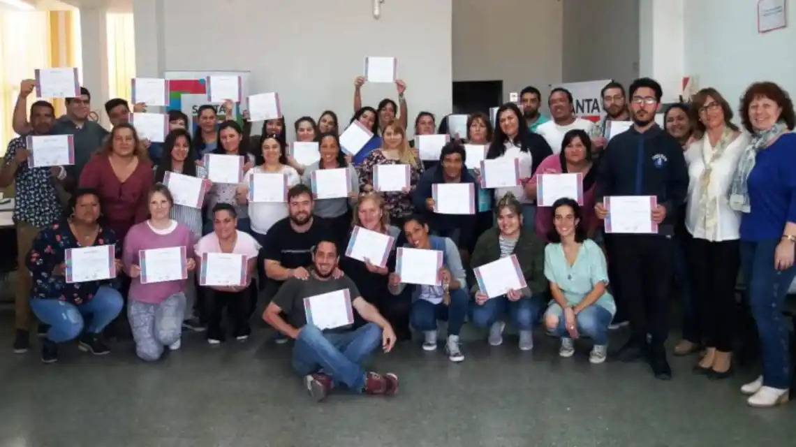 La provincia formó a nuevos preventores comunitarios en adicciones