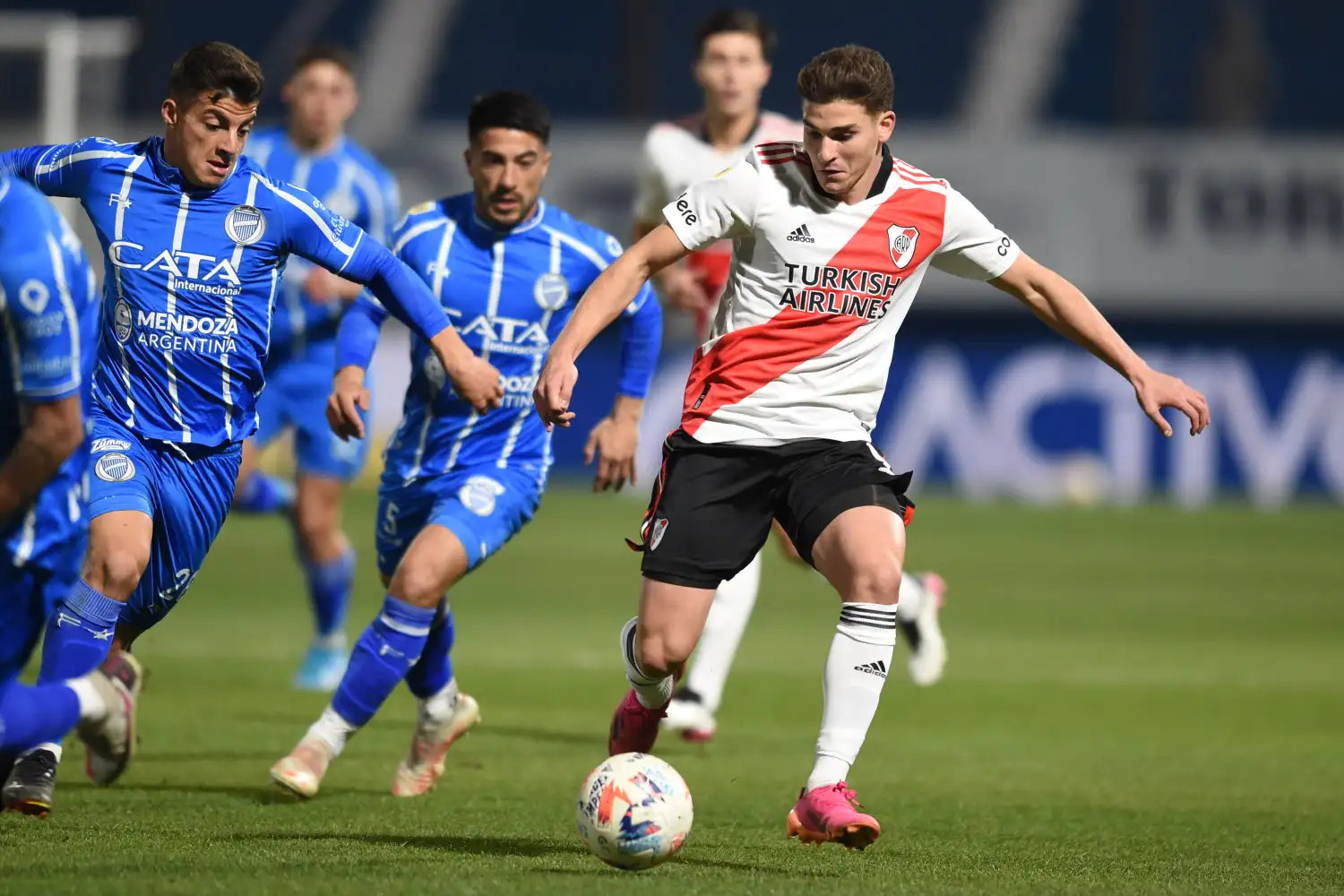Julián Álvarez, uno de los atacantes de River.
