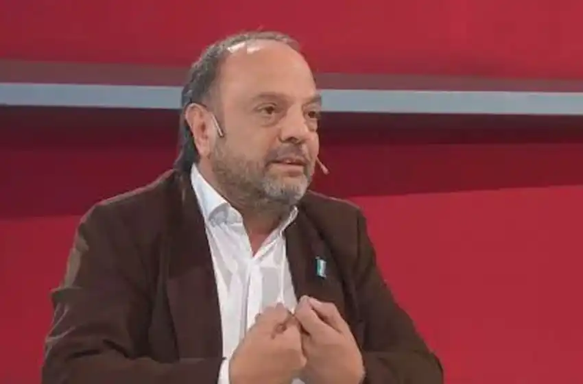 Baby Etchecopar: “Las feministas ayudaron a morir a Cacho Castaña escrachándolo, él no era un violador»