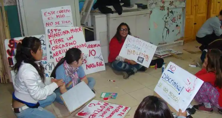 Primer encuentro para organizar la marcha #NiUnaMenos en San Pedro
