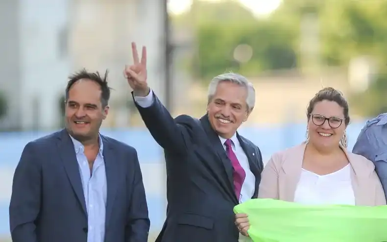 Alberto Fernández: "Yo cumplí mi palabra, el que dejó gente hambrienta se llama Macri" 
