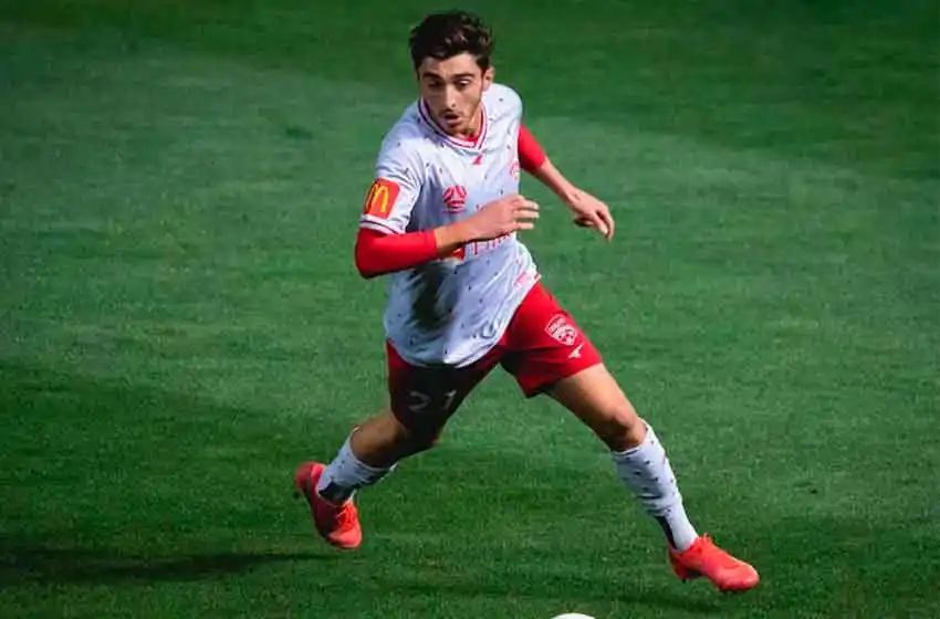 Un futbolista reveló que es gay: “Todo lo que quiero es jugar al fútbol y ser tratado en igualdad»