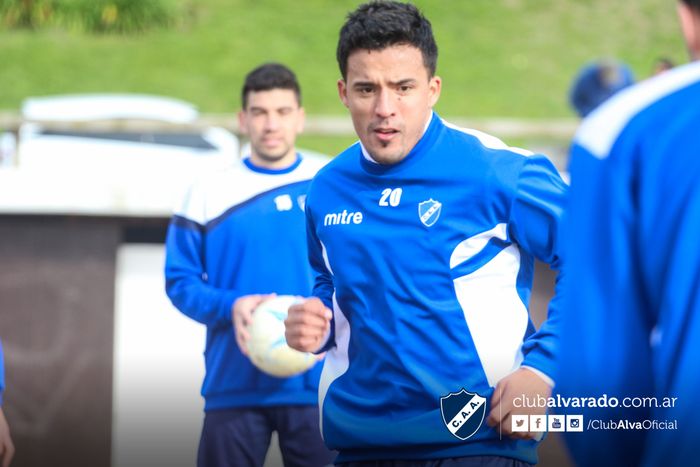 Wilson Albarracín ya entrenó en Alvarado. (Foto: Florencia Arroyos - Club Alvarado)