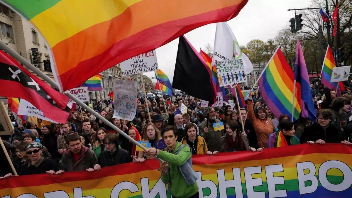 Rusia prohíbe el movimiento LGTB