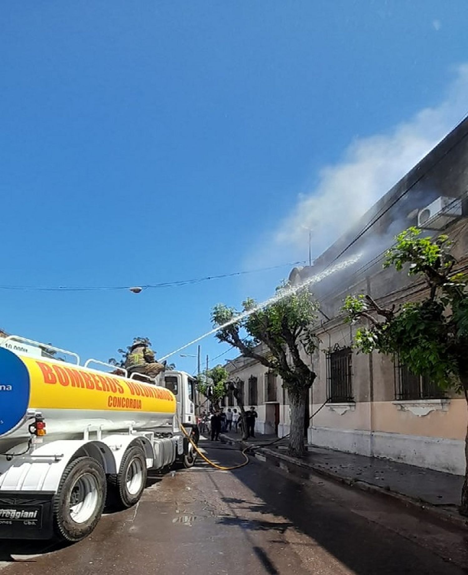 Un incendio causó daños en el edificio de la Gruta de Lourdes