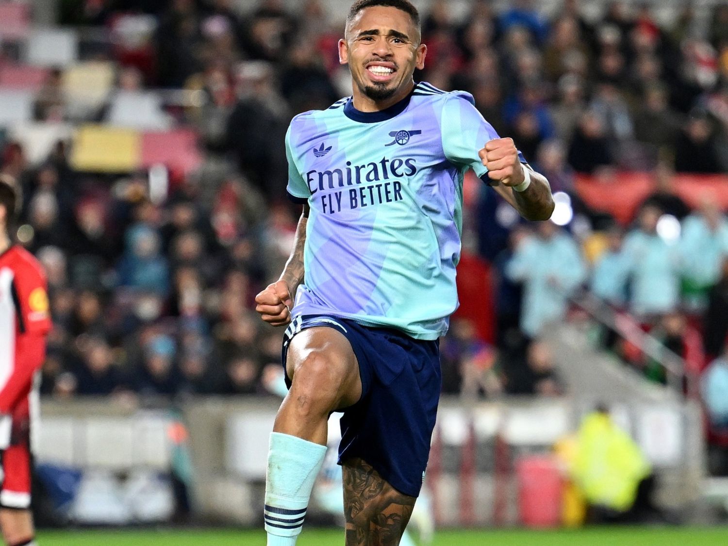 Arsenal se trepó al segundo puesto