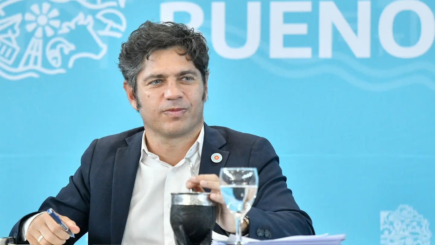 El gobernador expuso que Milei "es un corso a contramano".