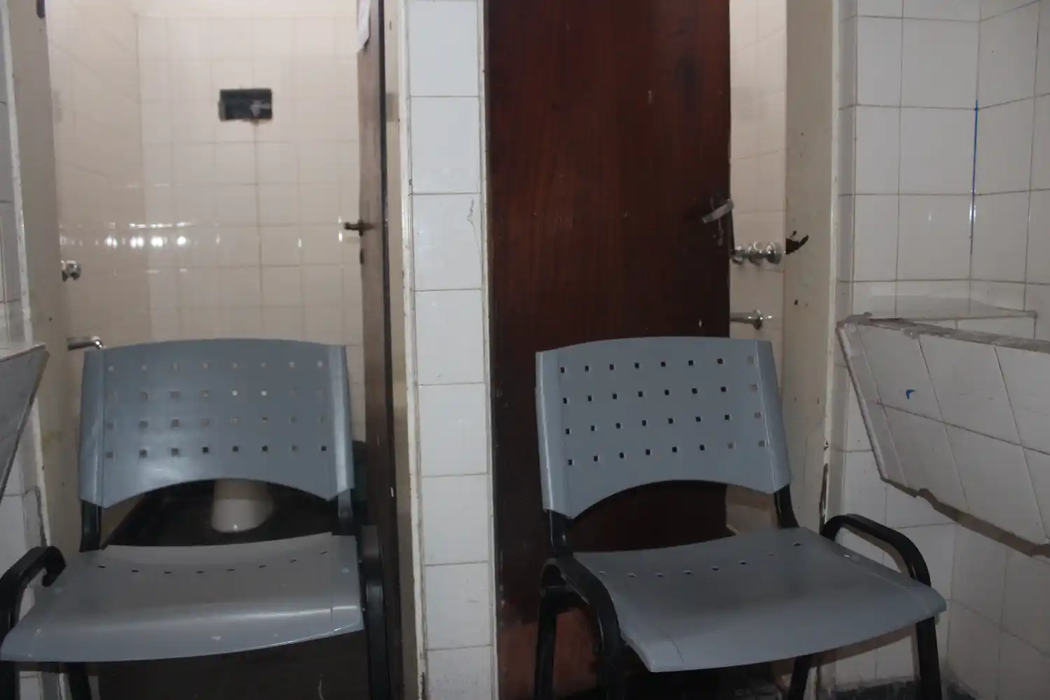 La Escuela Rizzuto reclama por el deplorable estado de su edificio