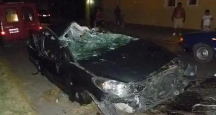 Dos mujeres heridas tras vuelco en la Ruta 9