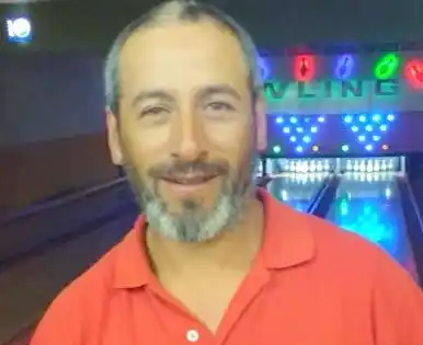 Finalizó el torneo individual de bowling con 93 jugadores