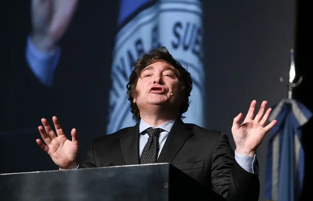 Milei afirmó que para recuperar Malvinas "no se puede desconocer la posición" de los isleños
