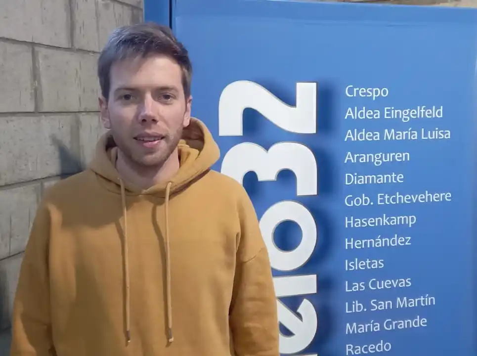 Alumnos juntan botellas y tapitas, colaboran con el ambiente y suman puntos para la Estudiantina