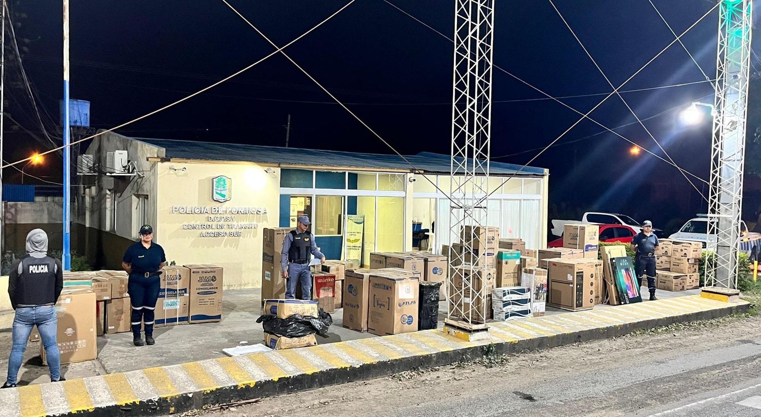 Incautan mercaderías de contrabando por más de $18 Millones en un "Tour de Compras"