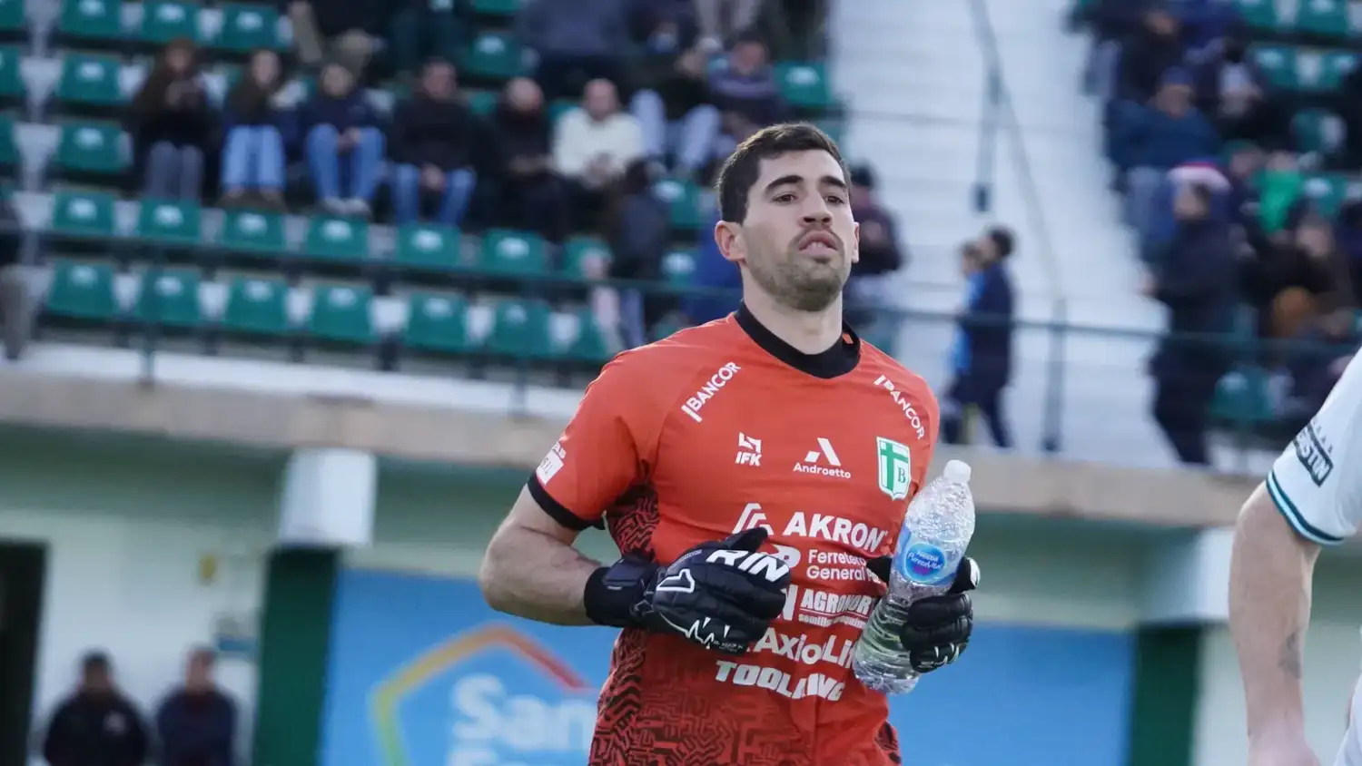 El 1 de Sportivo sufrió una fractura en una de sus manos.
