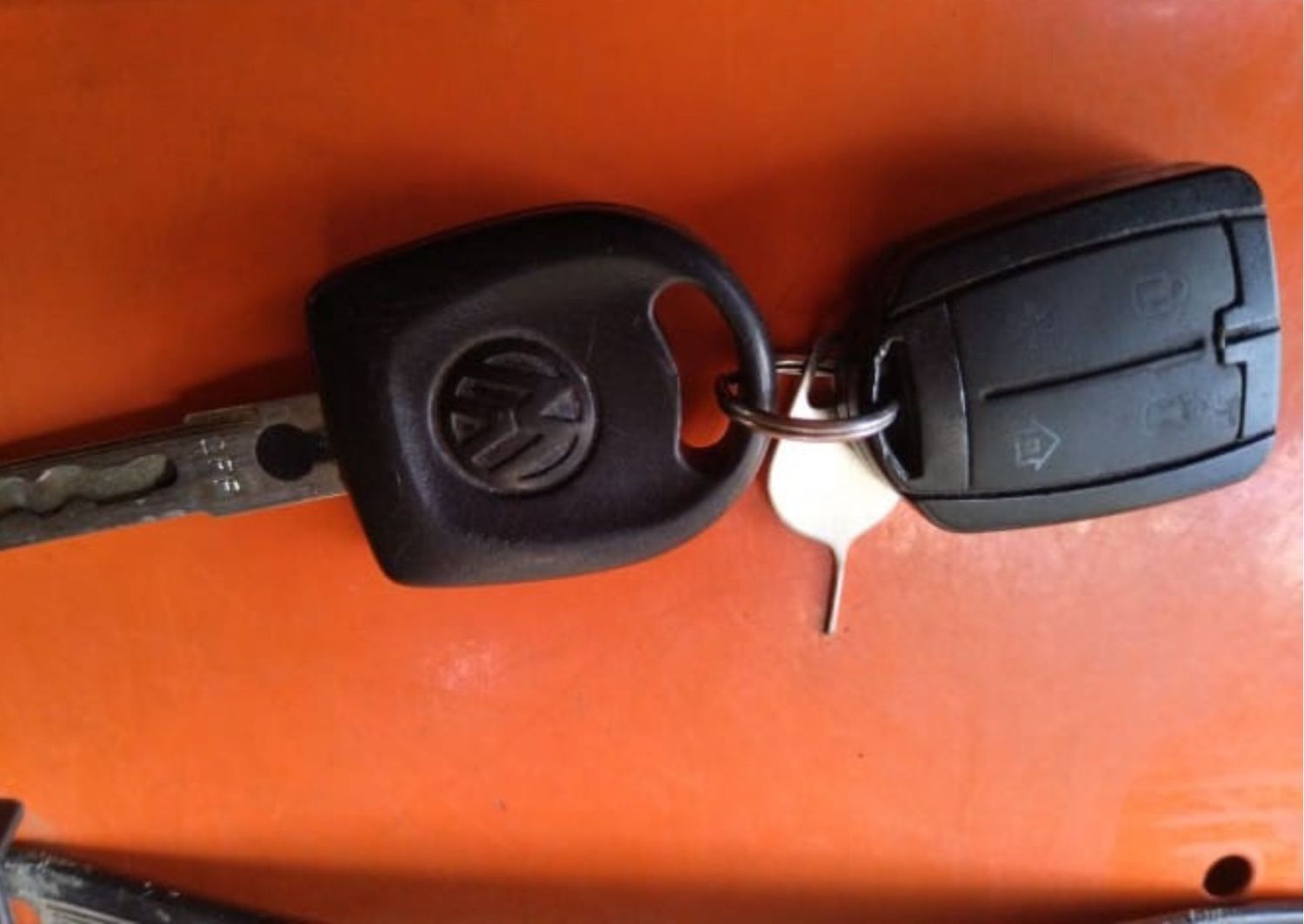 Encontraron llave de auto