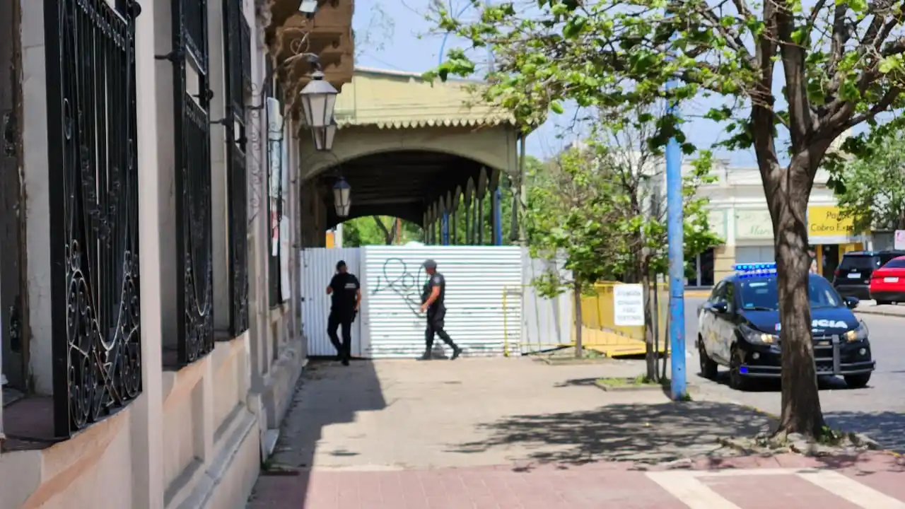 Denunciaron nuevos intentos de “usurpación” de la Recova Ripamonti: habría gente ingresando frazadas - 3