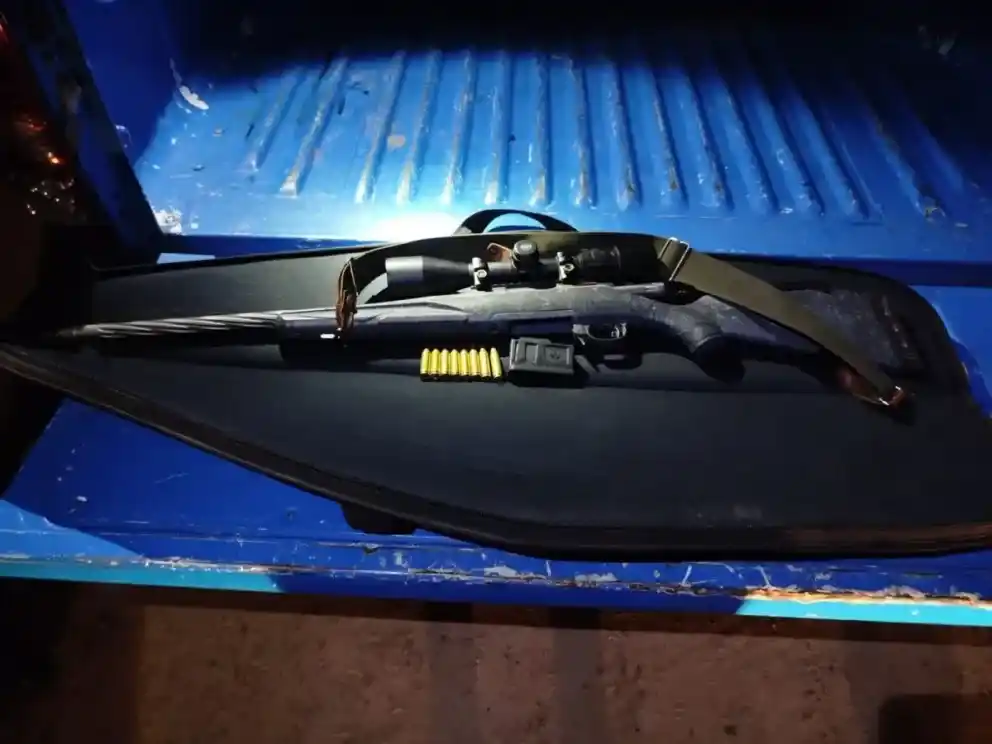 Jóvenes de Gualeguay fueron demorados en Carbó y les secuestraron un rifle