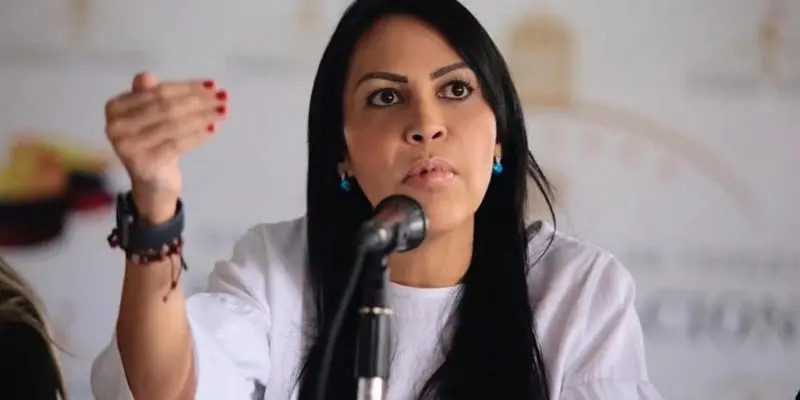 Solórzano denuncia a los alacranes que usan su nombre de cara al #6Dic