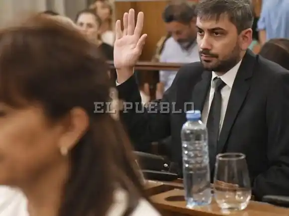 Cosso vuelve a ocupar su lugar en Asuntos Constitucionales y Acuerdos