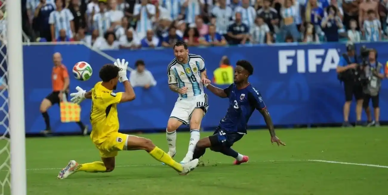 Gol de Messi contra Cabo Verde. Foto: Fernando Nicola
