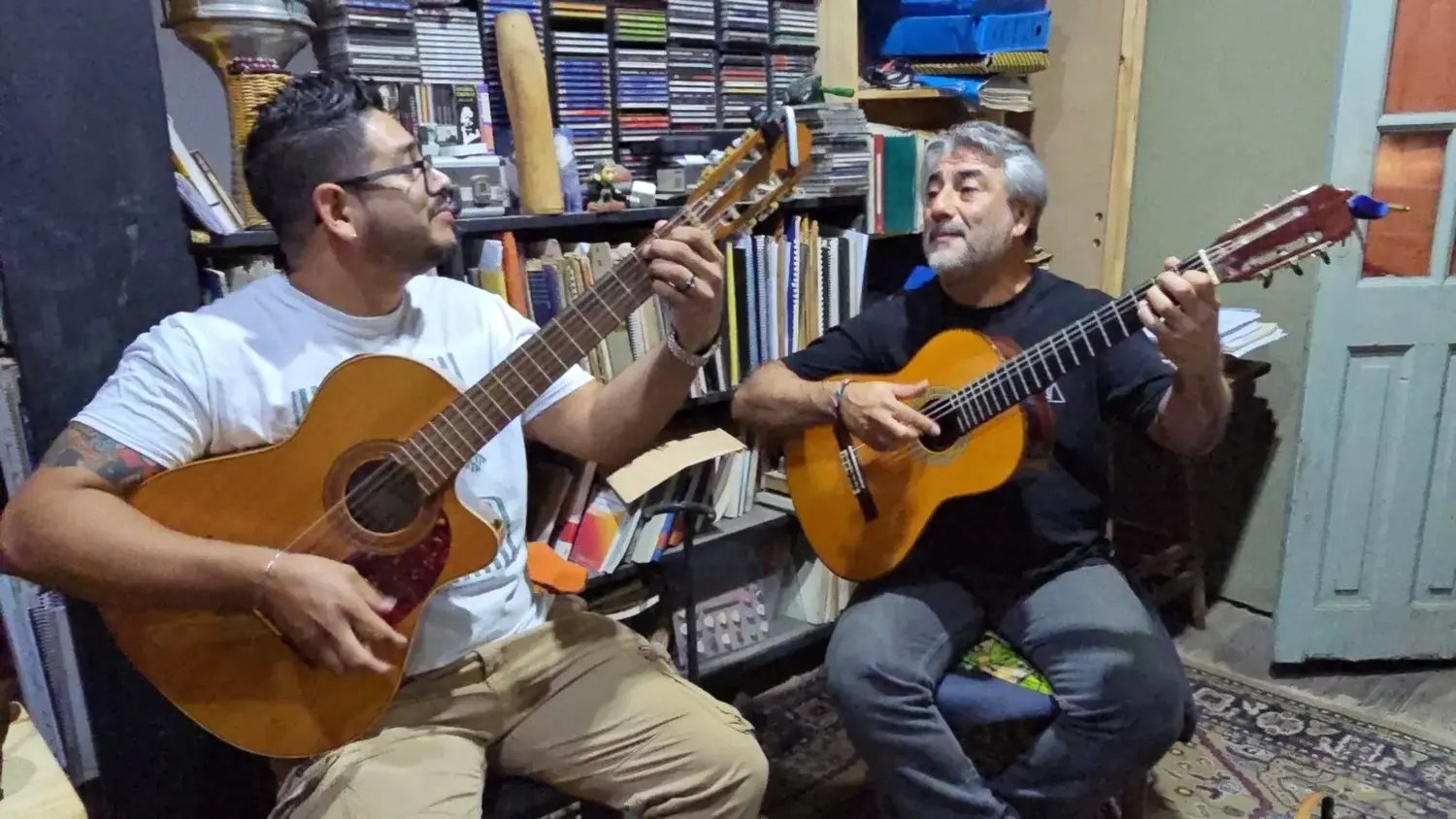 Gastón Ramírez y Héctor Bacci integran el dúo folklórico local.