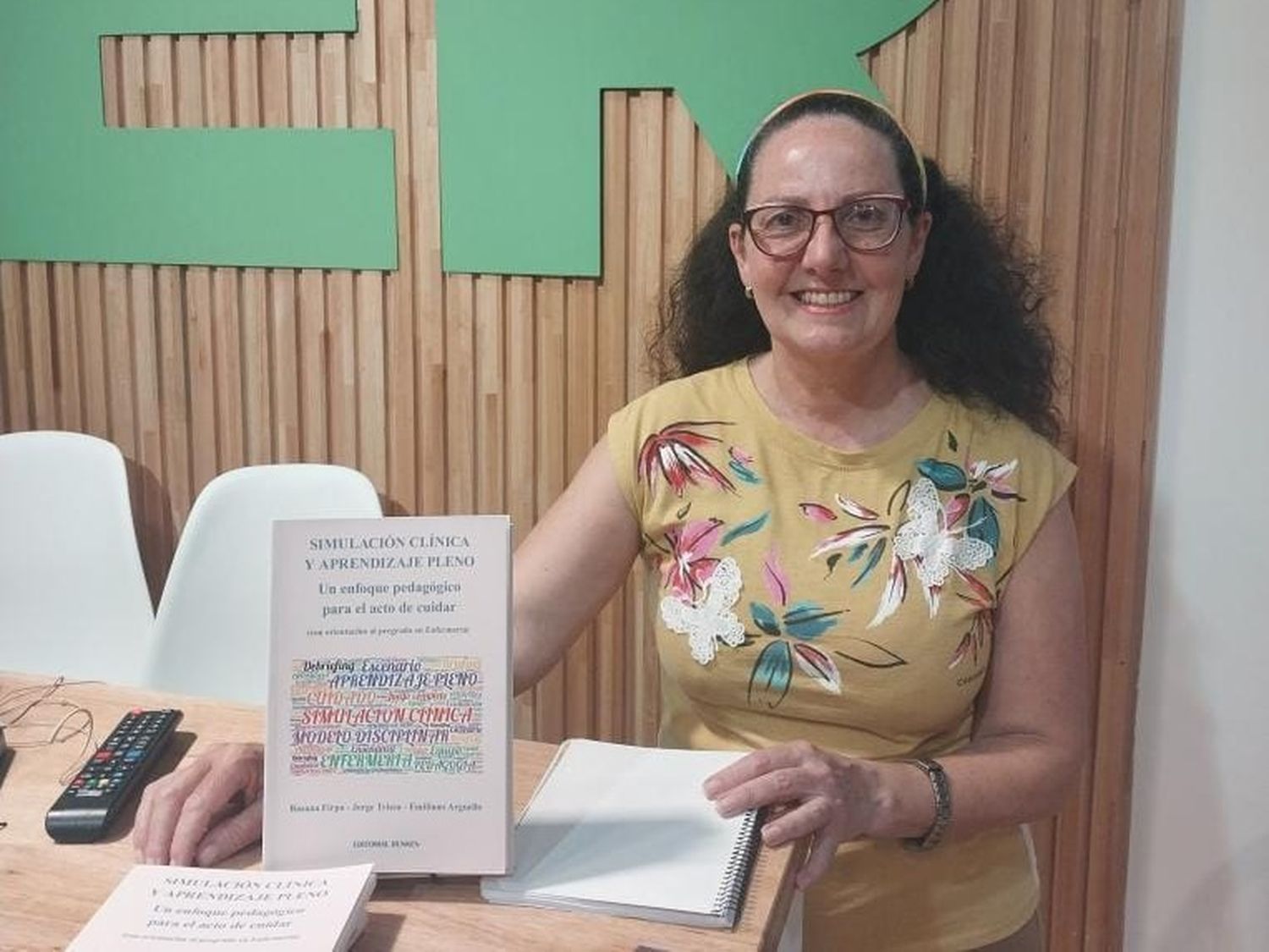 Rosana Firpo presenta libro en la Feria del Libro: un aporte pionero desde la Enfermería entrerriana