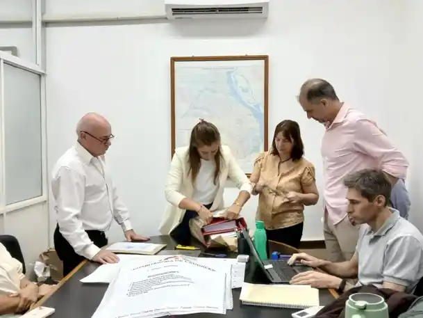 Presentaron tres ofertas económicas para implementar en Rosario el nuevo sistema de estacionamiento medido