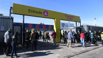 Especialistas creen que la mujer fallecida en el vacunatorio pudo haber sufrido un "shock anafiláctico"