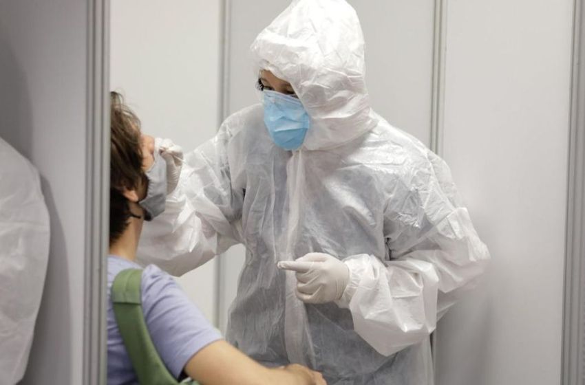 Córdoba: un brote de contagios sumó 90 casos, 800 aislados e investigan si es Ómicron