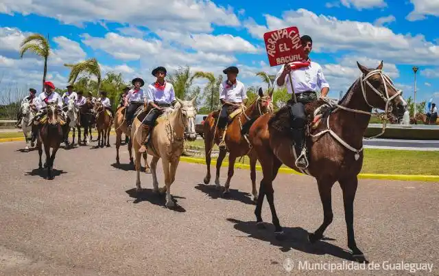 Desfile de Agrupaciones Tradicionalistas