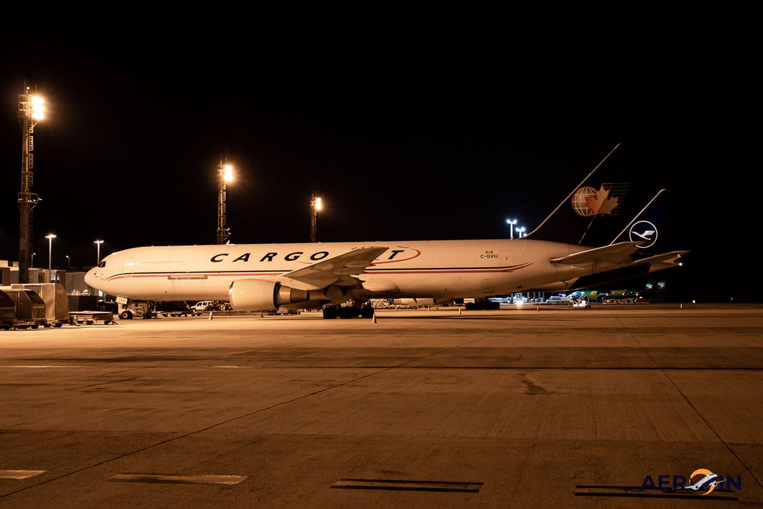 «Puente aéreo» permitirá transportar 80 motores de aviones entre Montreal y la fábrica de Embraer en Brasil