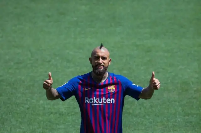 Arturo Vidal, en guerra con el Barcelona por una deuda millonaria
