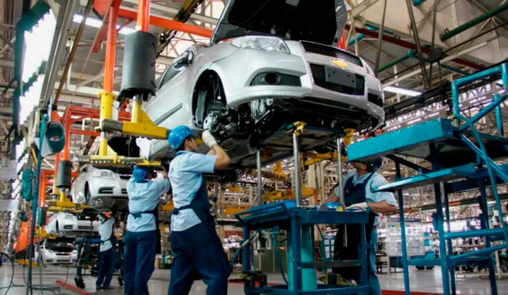 Reactivación económica: Aseguran que la industria bonaerense ya supera la producción del 2019