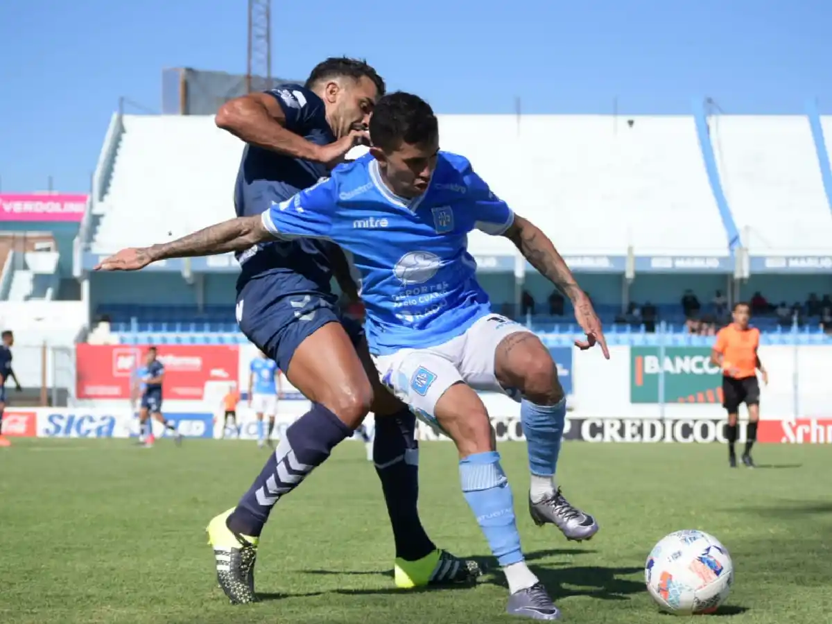 Estudiantes, con Muller, tropezó en Río Cuarto