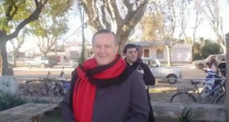 Susto para monseñor Cardelli