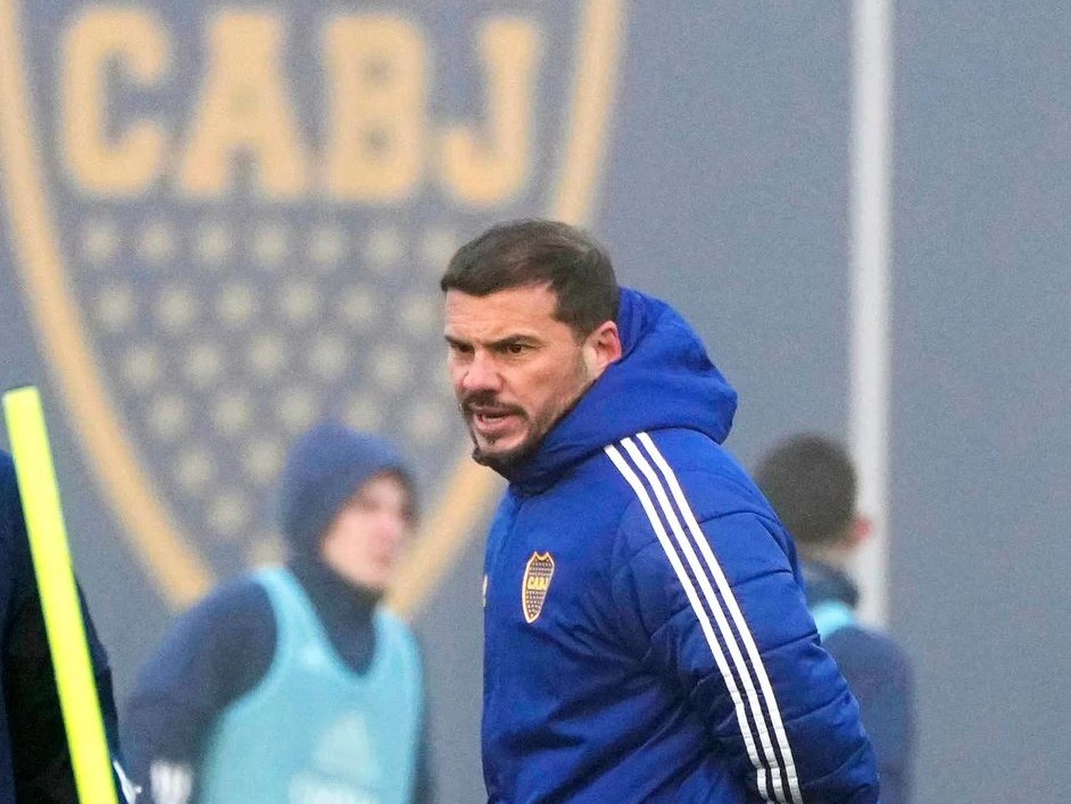 Herrón comenzó su interinato en Boca y planea cambios de nombres y esquema para enfrentar a Tigre