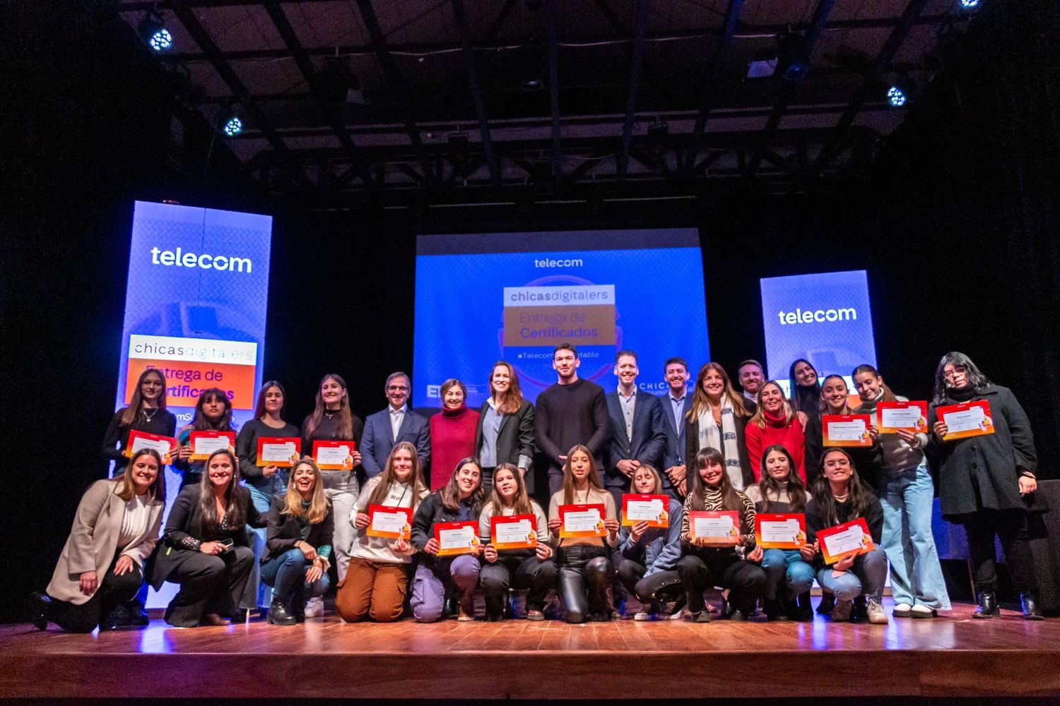 Capacitaron a adolescentes entrerrianas en programación y habilidades digitales