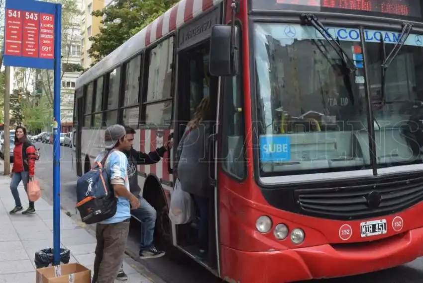 Determinarán medidas de prevención en el transporte público de pasajeros